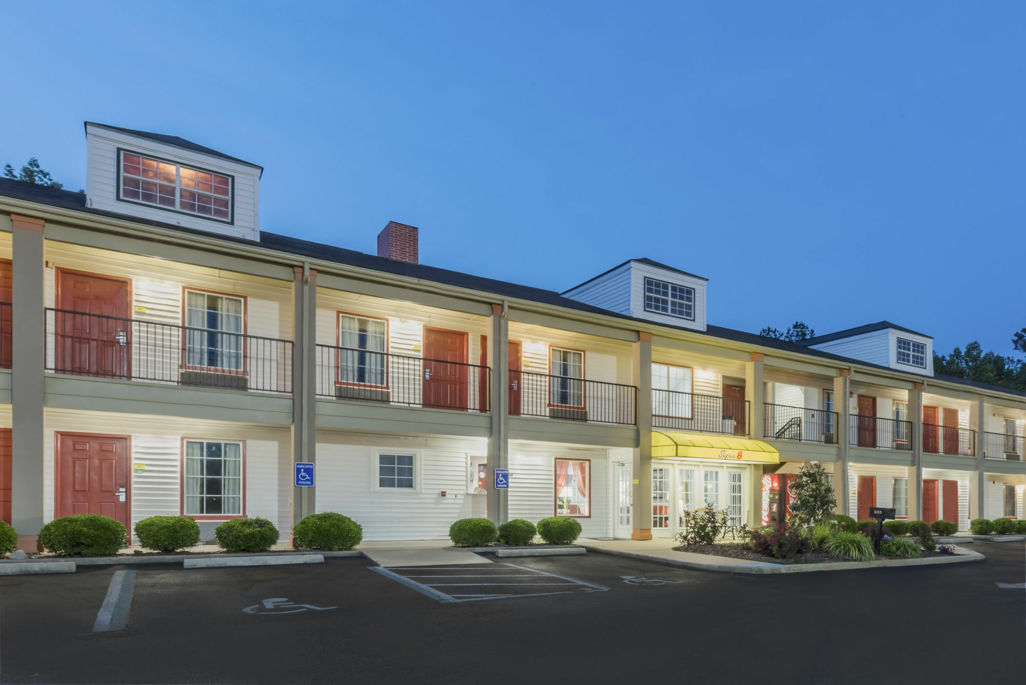 Super 8 By Wyndham Alexander City Exterior foto