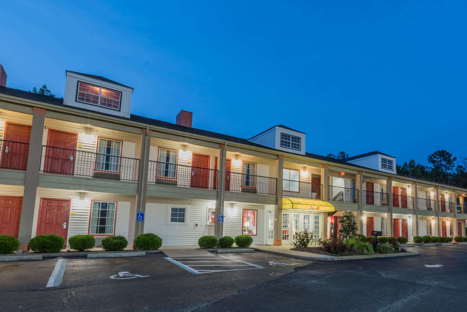 Super 8 By Wyndham Alexander City Exterior foto